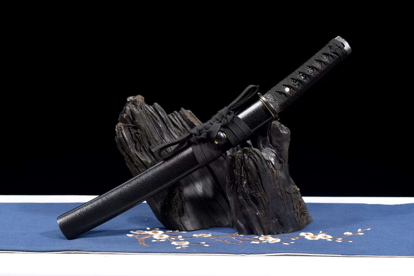 黒翡翠 Tanto High-Manganese Steel