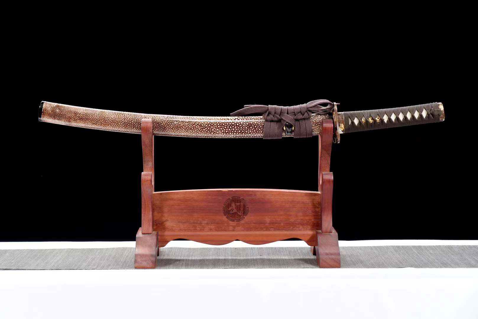 雪を踏む放浪の竜 Wakizashi Sword T10 Steel Hamon Mirror grinding