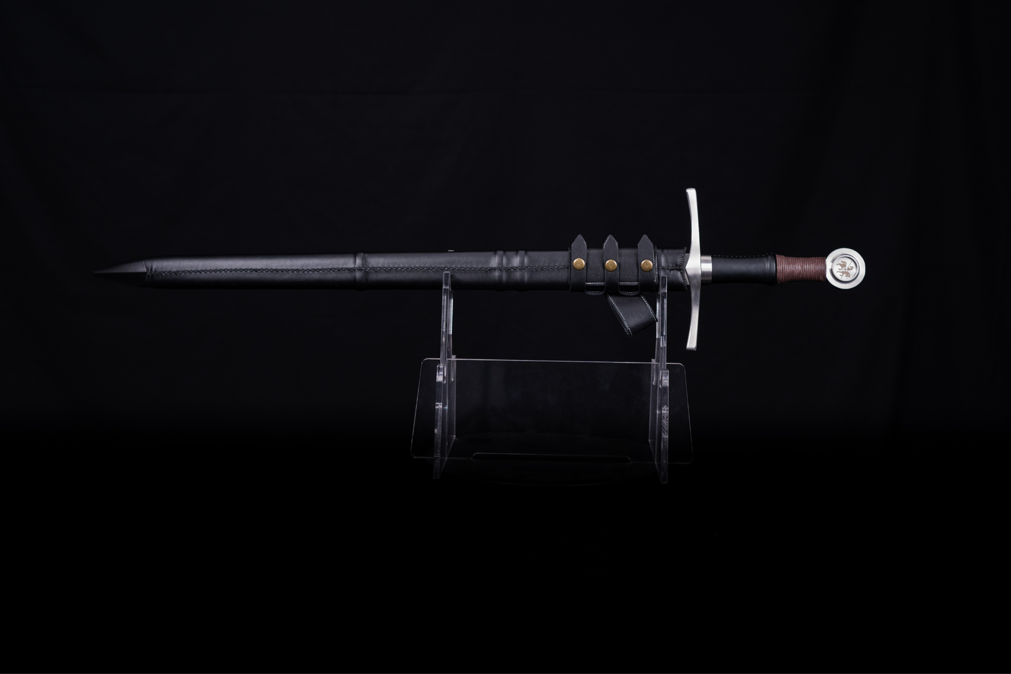Blackthorn Spring Steel Bastard Sword – 37.8 in – detail 6