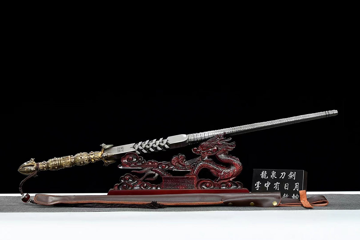 Collection d'armes spéciales faites à la main 龙鳞锏