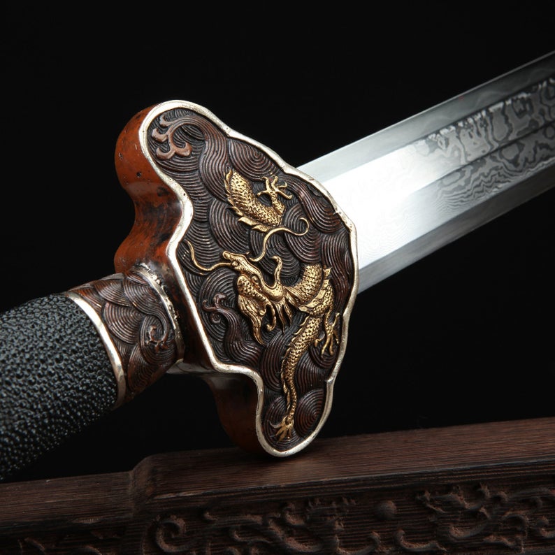 Épées Chinoises Trempées En Argile D'acier De Damas Sur Le Thème Du Dragon Chinois Rayskin Noir