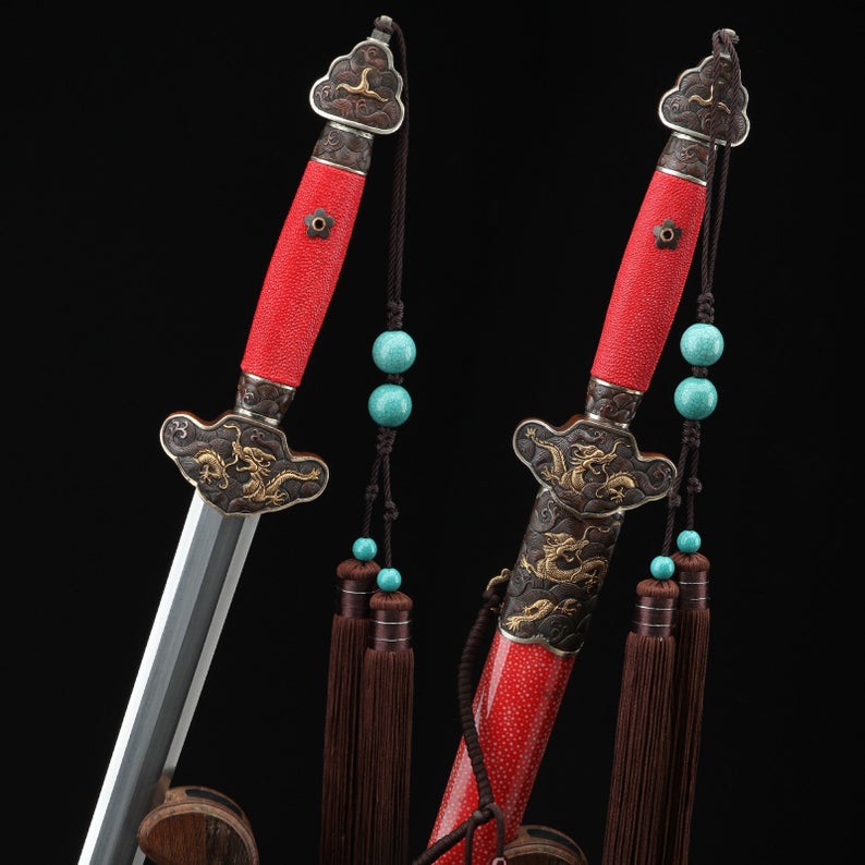 Épées Chinoises Trempées En Argile D'acier De Damas Sur Le Thème Du Dragon Rayskin Rouge Rouge