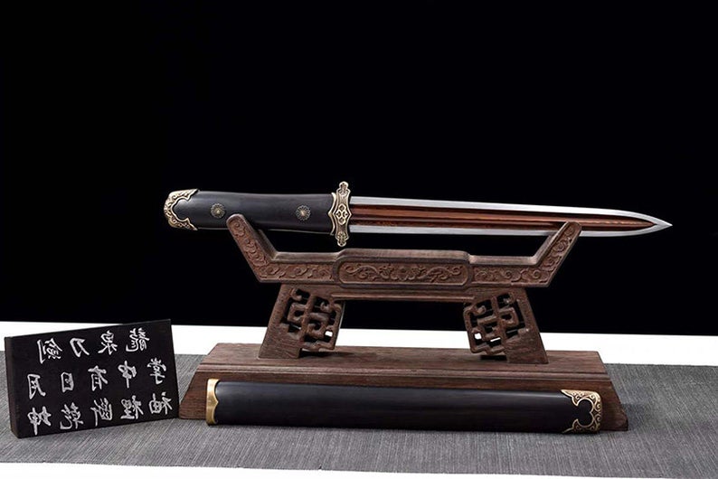 Épées chinoises faites à la main de la dynastie Tang, véritable épée de haute qualité, en acier damas, fourreau en ébène aiguisé