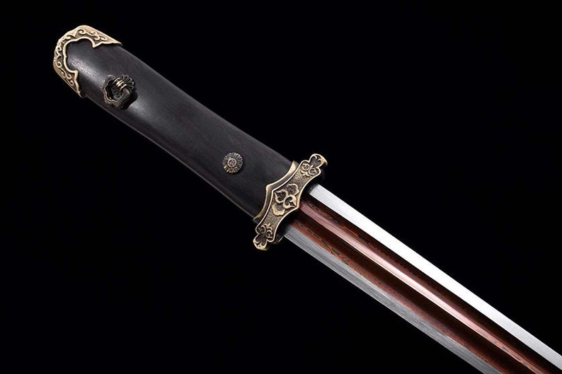 Épées chinoises faites à la main de la dynastie Tang, véritable épée de haute qualité, en acier damas, fourreau en ébène aiguisé