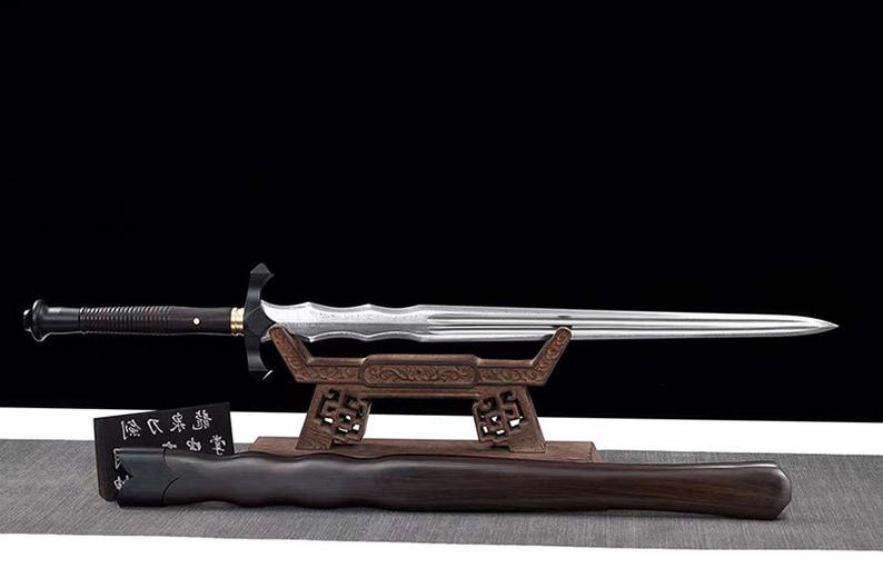 Épées chinoises faites à la main, véritable épée de haute qualité, en acier damas, fourreau en ébène aiguisé