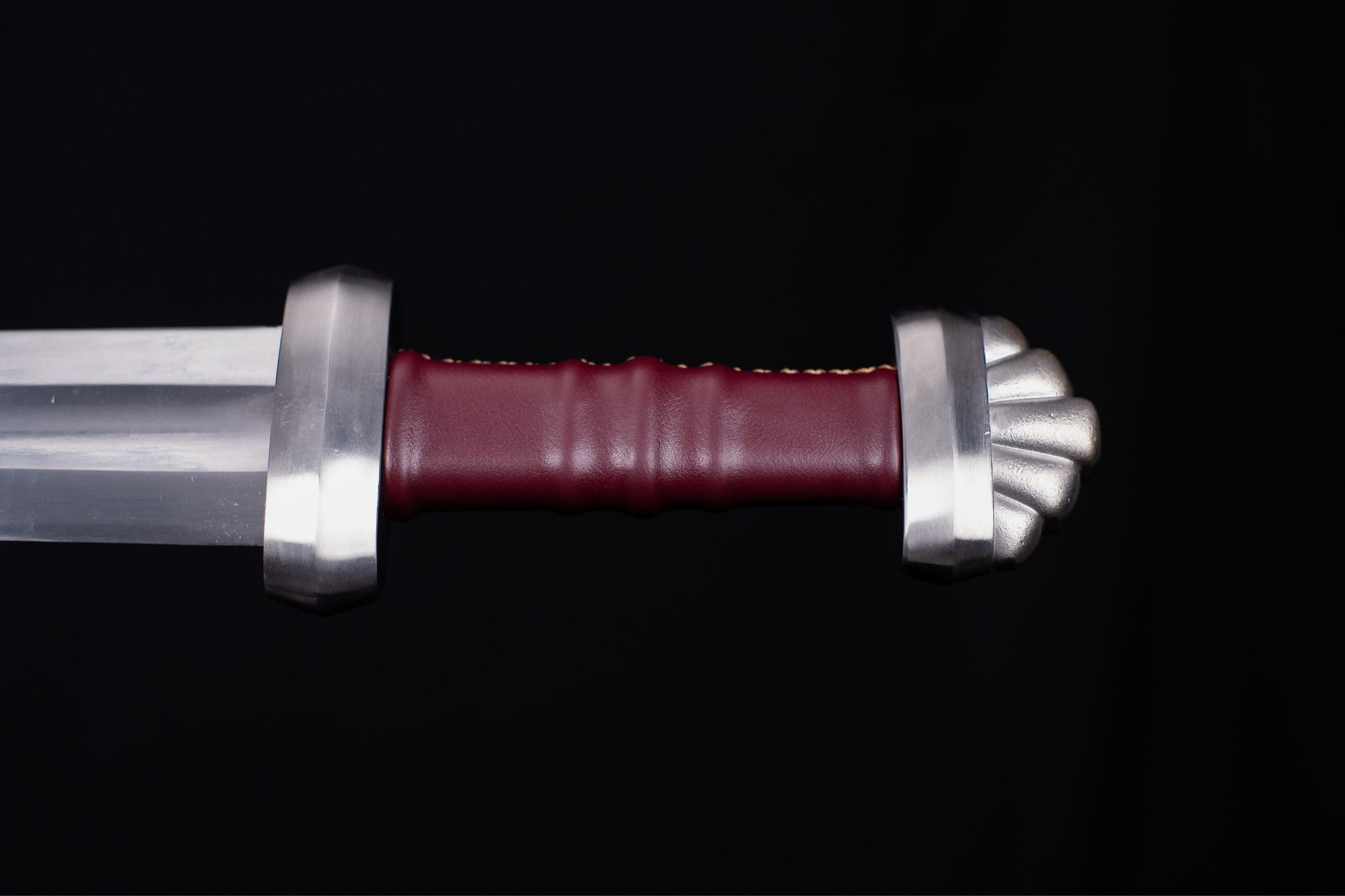 Crimson Valor Spring Steel Viking Sword – detail 6