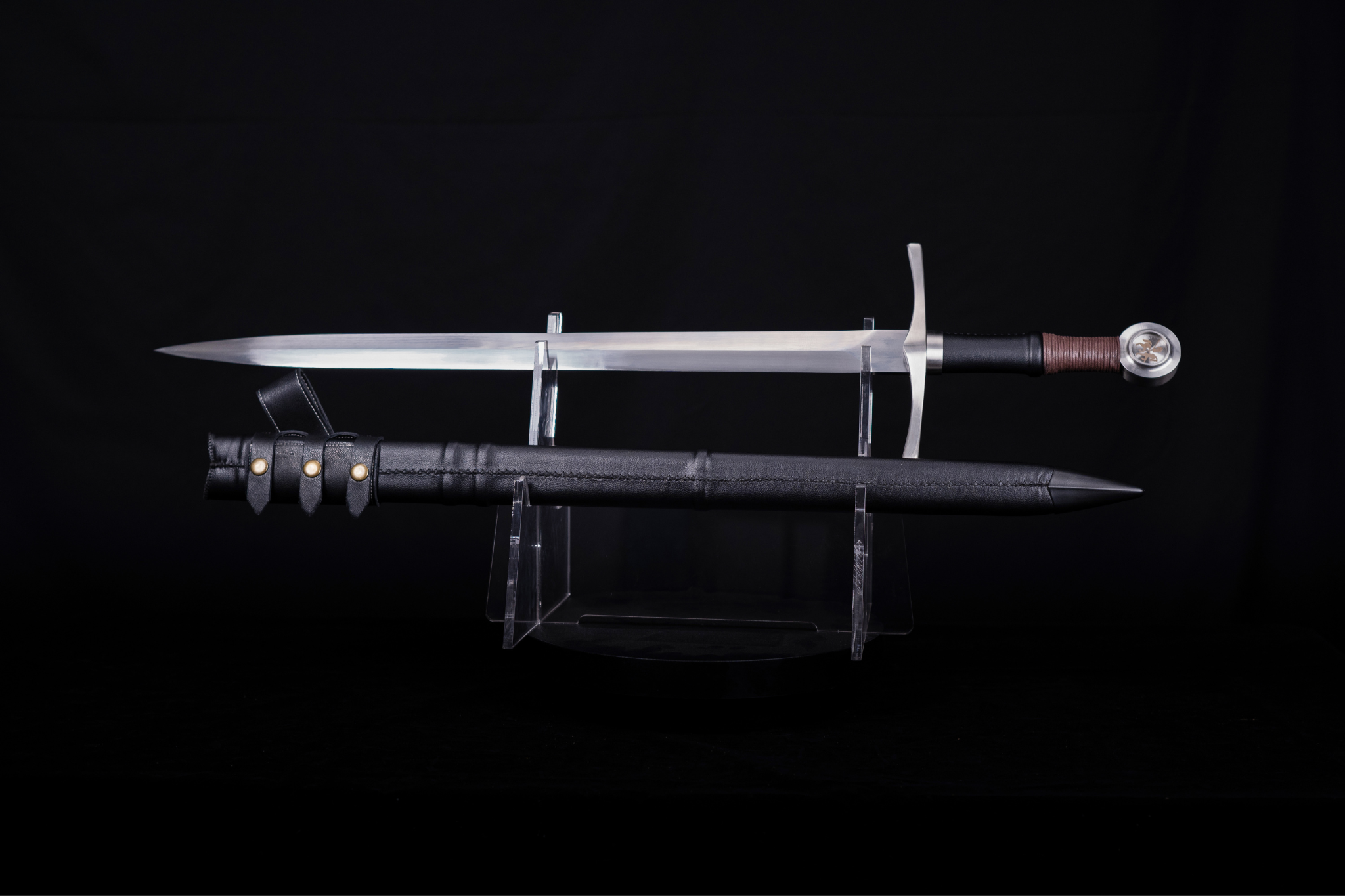 Blackthorn Spring Steel Bastard Sword – 37.8 in – medieval sword