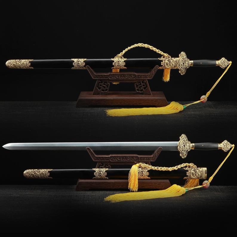 Épées Chinoises De Style Dragon De Chine En Acier Au Carbone à Modèle Fait à La Main 