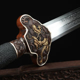 Chinesische Schwerter aus schwarzem Rochenhaut-Chinese-Drachen-Design aus Damaskusstahl, lehmgehärtet 